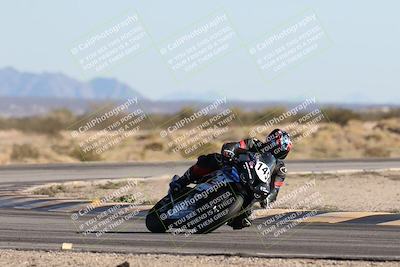 media/Dec-07-2025-CVMA (Sun) [[3e7d2de5dc]]/Race 10-Formula 40 Open/